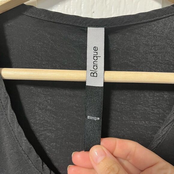 Blanque sleeveless  art to wear lightweight dress with zippered pockets - Picture 3 of 8